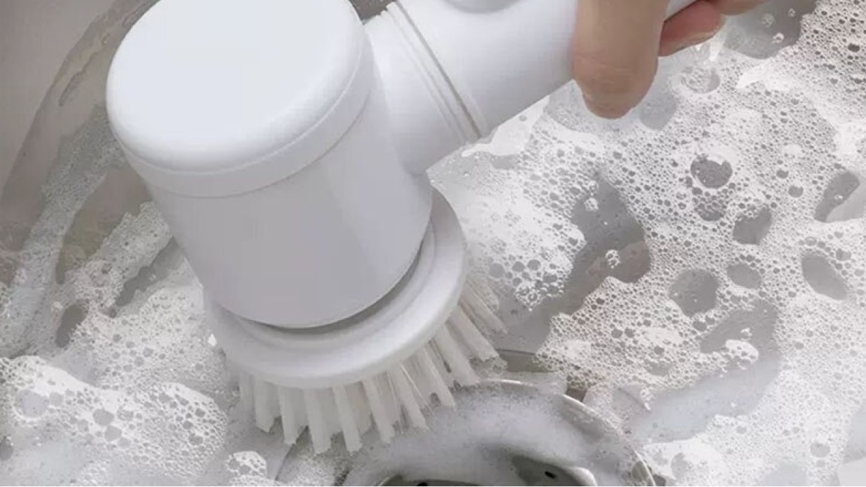 Brosse électrique sans fil pour la cuisine et la salle de bain